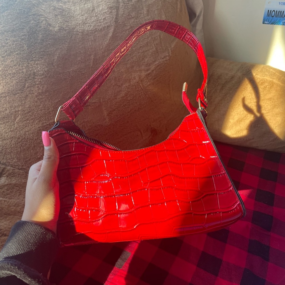 red croc embossed shoulder bag